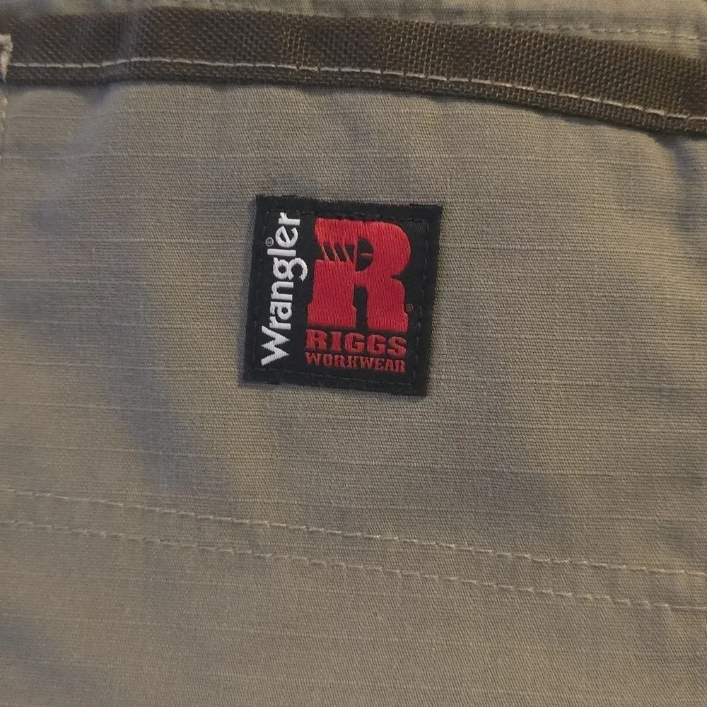 Wrangler sturdy riggs